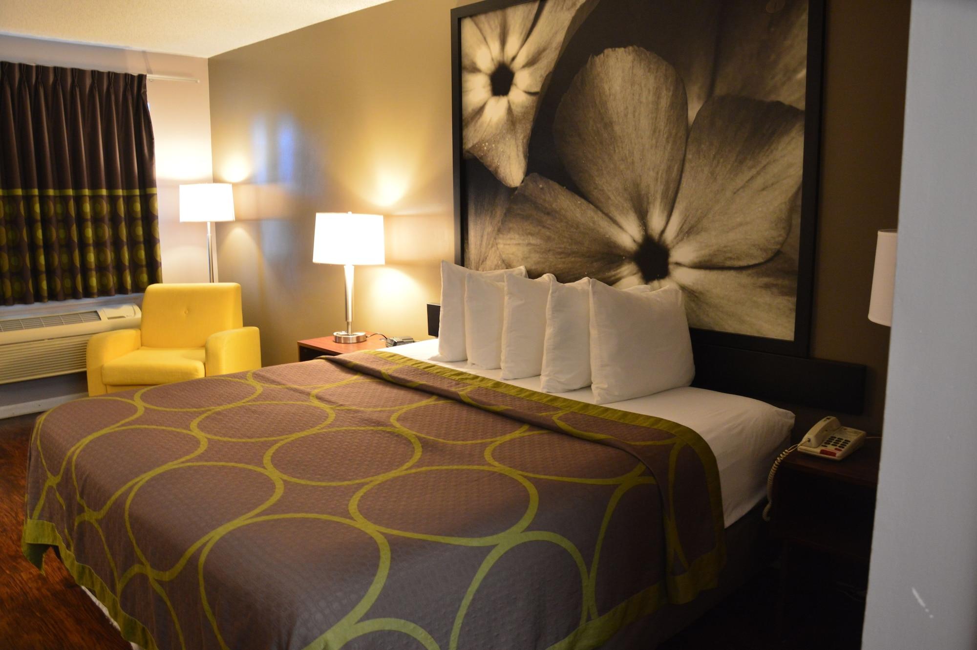 Super 8 By Wyndham Madison Hotel Exterior foto